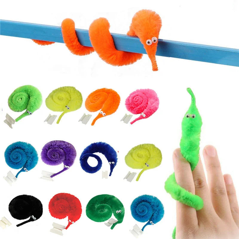 Holiday Gift šChildrenās Luminous Projection Flashlight ā Fun Cartoon Pattern Toy for Early Education & Holiday Gift