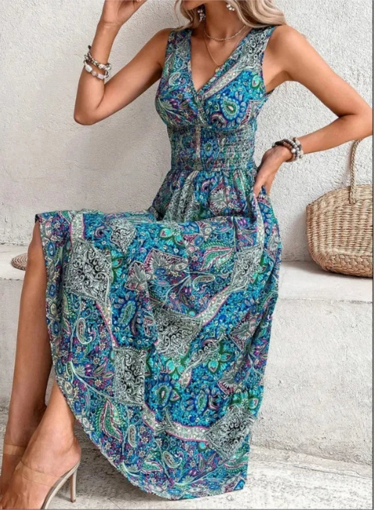 Boho summer dress – sleeveless & printed for the beach or vacation